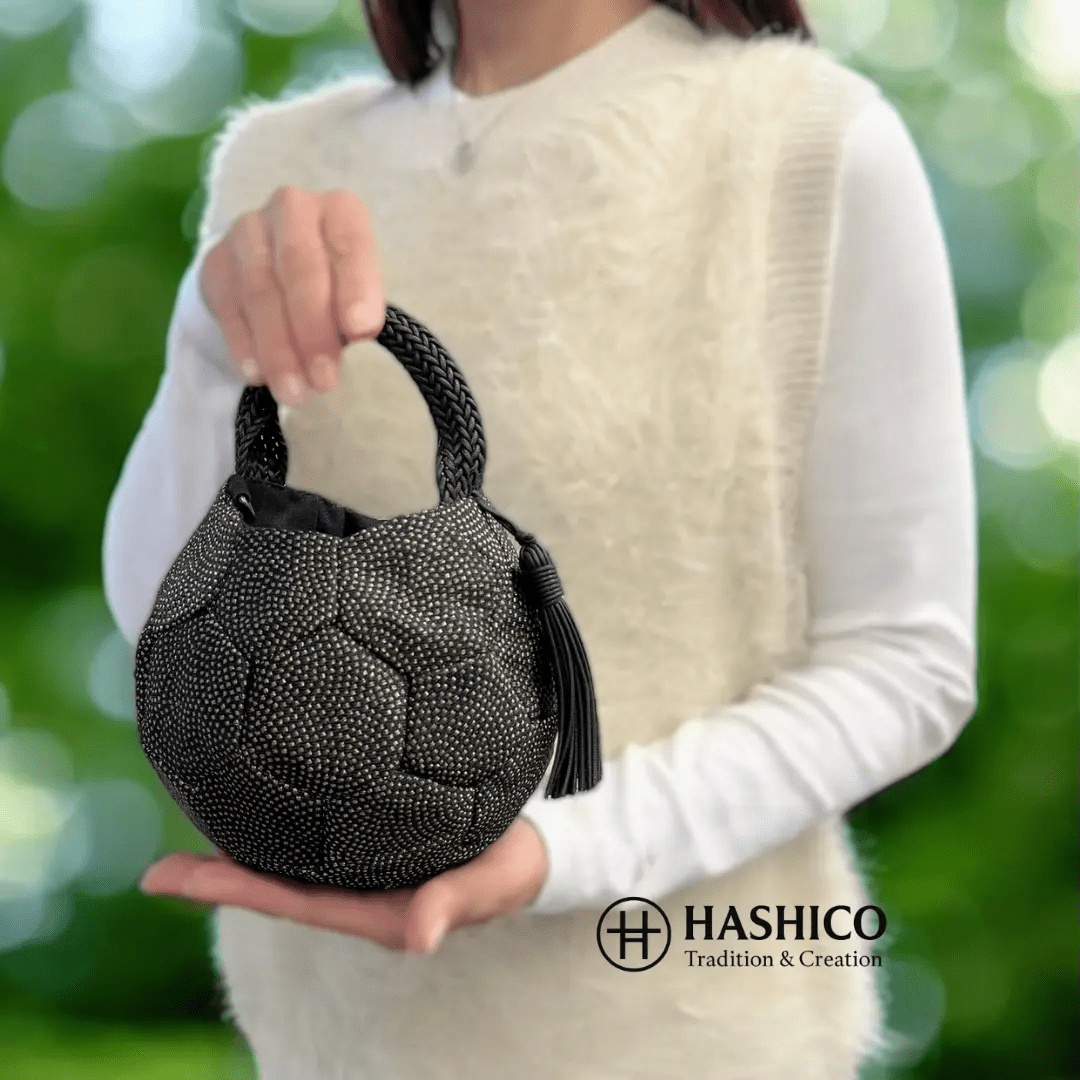 鞠華 − Marica Black - HASHICO