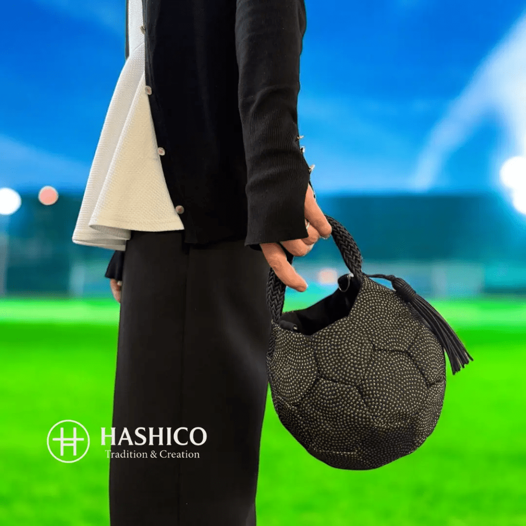 鞠華 − Marica Black - HASHICO